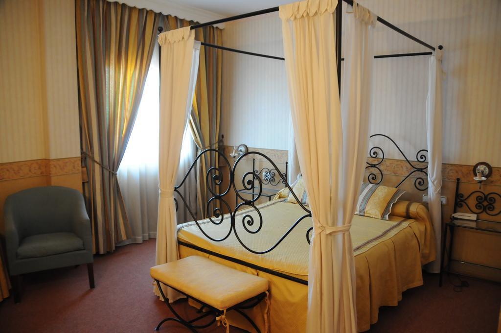 Hotel Las Yucas Atarfe المظهر الخارجي الصورة