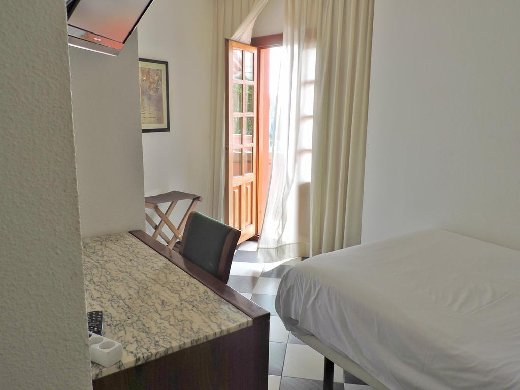 Hotel Las Yucas Atarfe المظهر الخارجي الصورة